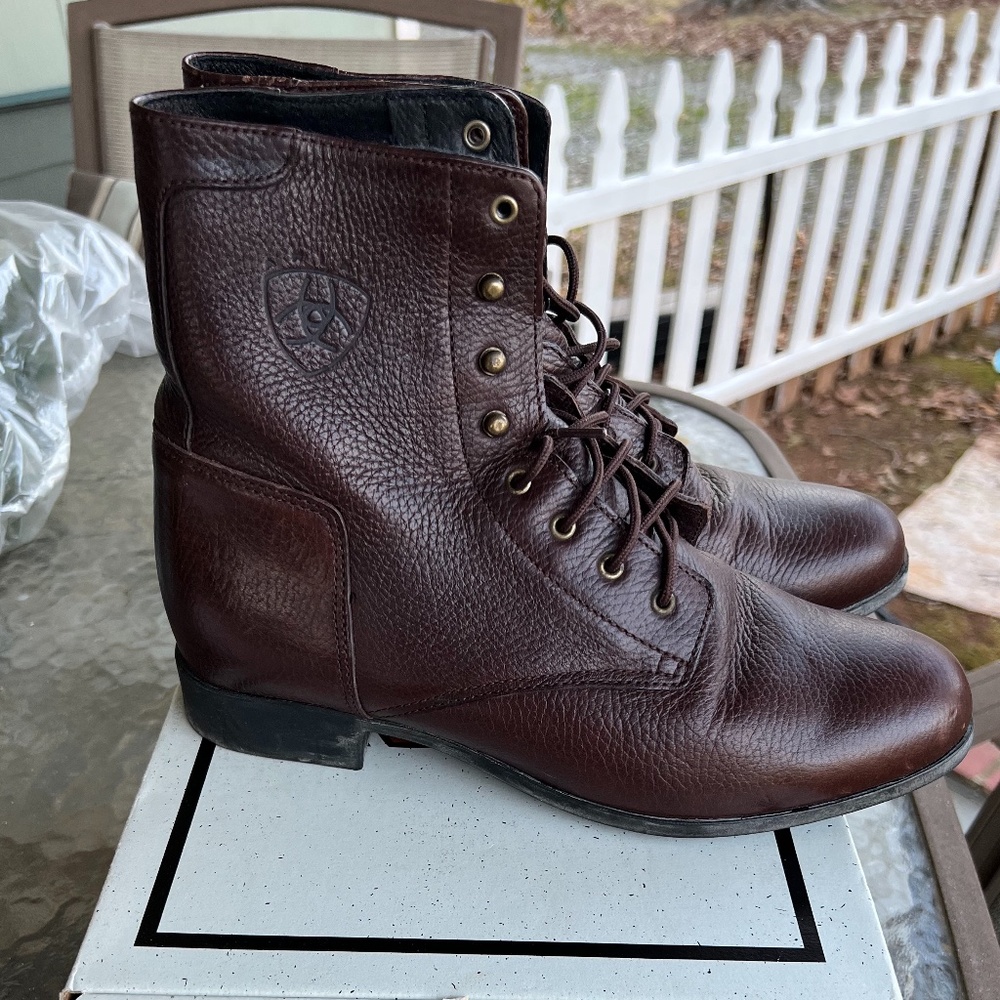 Ariat Women's Paddock boot - Size 10 B - NEW